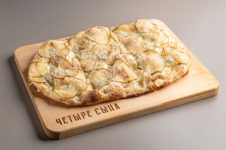 Пицца Груша горгонзолла