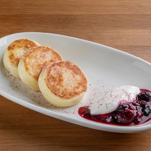 Сырники со сметаной