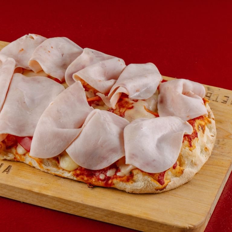 Пицца индейка с перцем