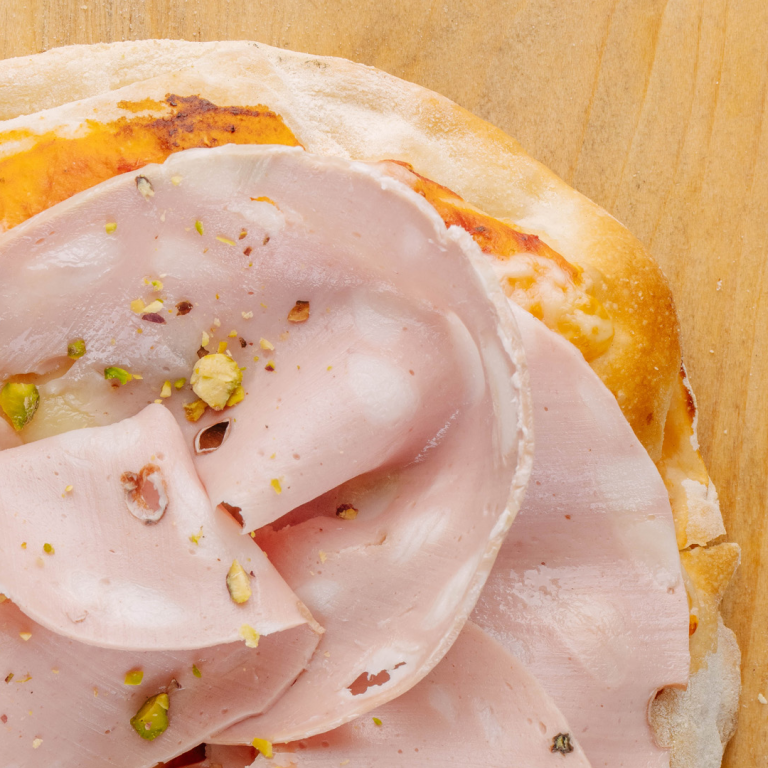 Пицца мортаделла и грибы Большая