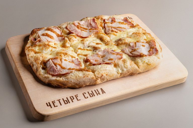 Пицца Курица с сыром пармезан