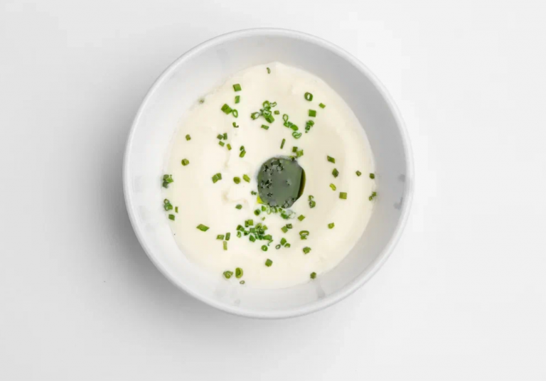 Сметана с зеленым луком 30гр