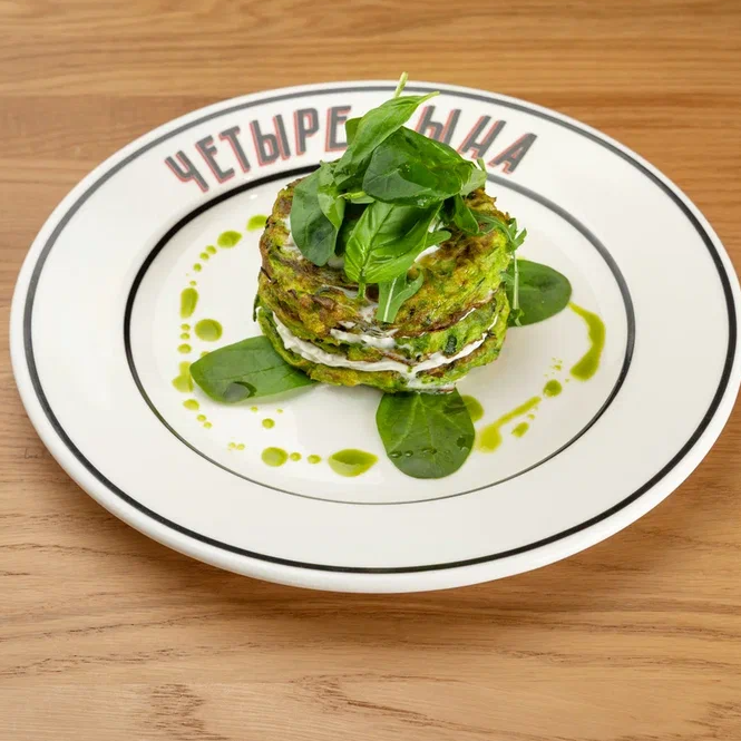 Оладьи из цукини со страчателлой