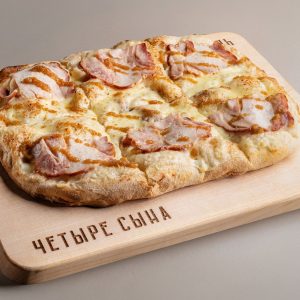 Пицца Курица с сыром пармезан