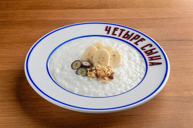Каша рисовая с бананом