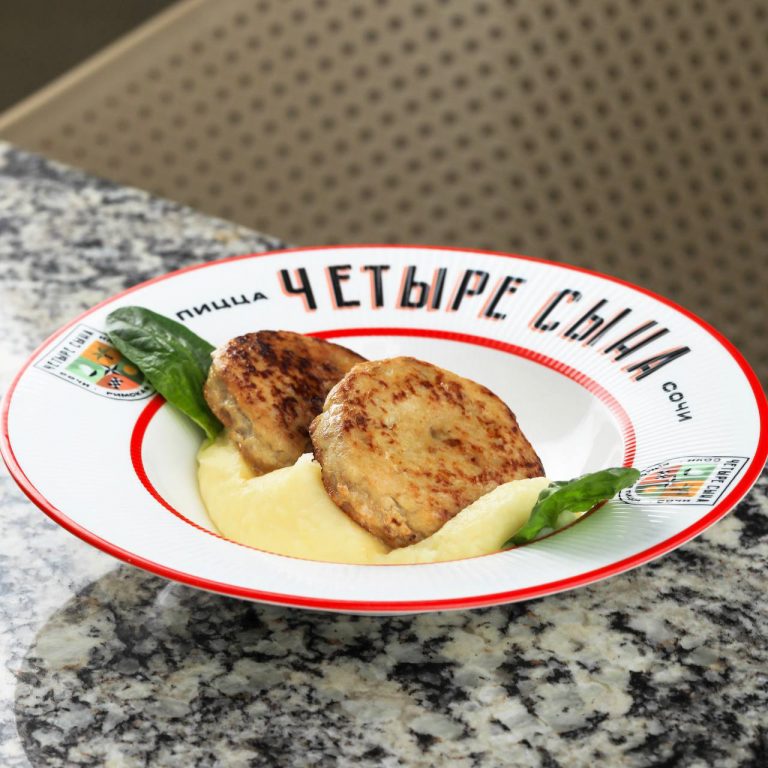 Котлеты из цыпленка с пюре